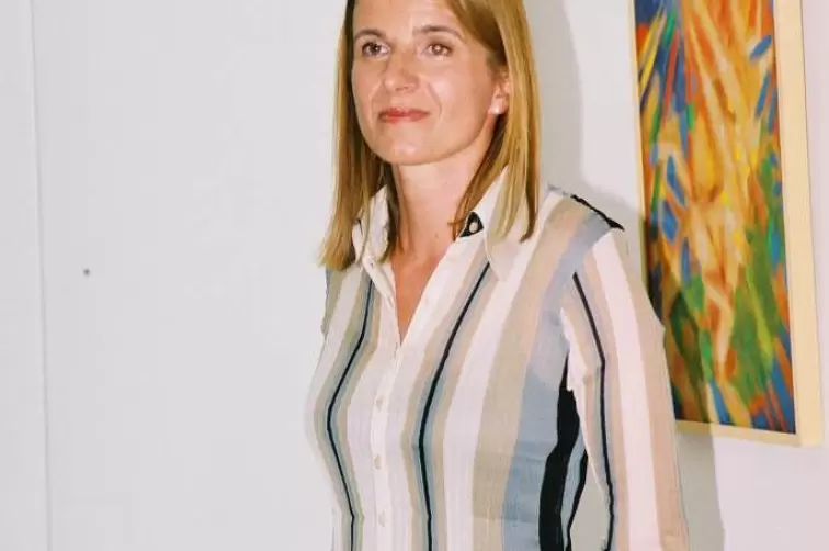 Dora Tomulić: Divergentna kretanja, izložba slika